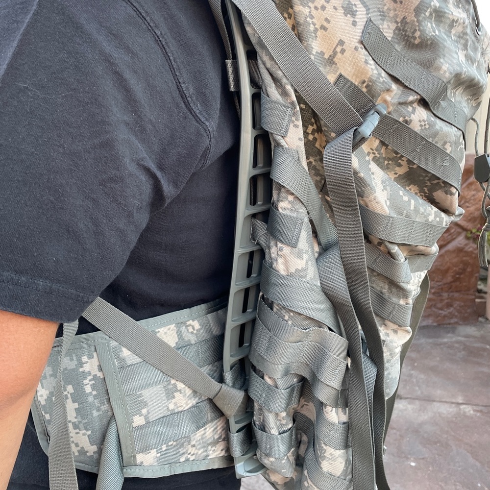 Large Molle Il Rucksack - Picture 11 of 14